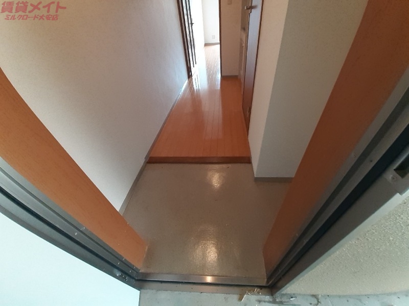 玄関　同型参考写真