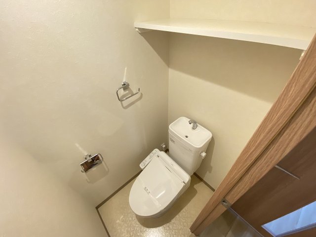 トイレ　ゆったりとした空間のトイレです