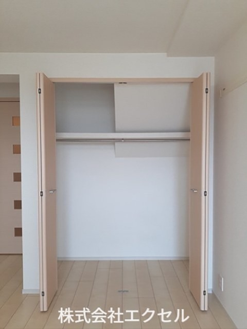 その他共有部分　屋根付きの駐輪場です。