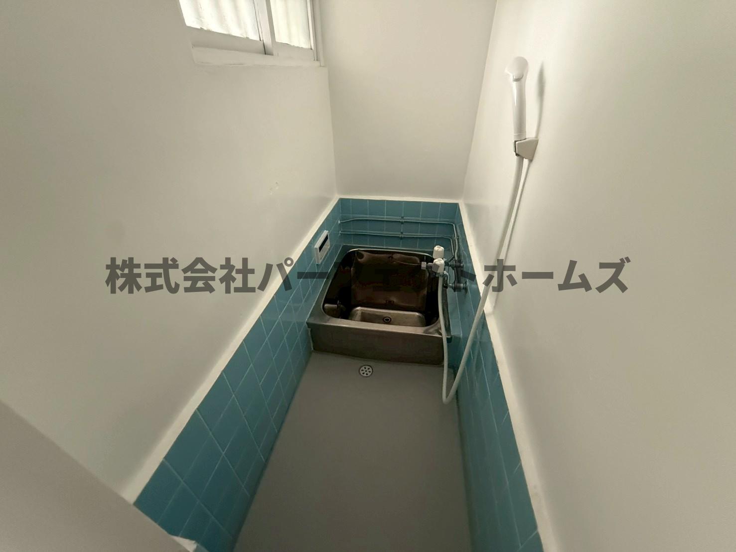 バス・シャワールーム　落ち着いた空間のお風呂です