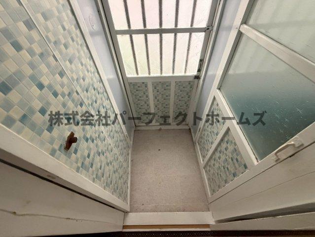洗面設備　脱衣スペースもあります