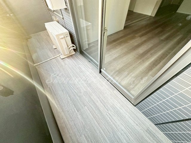 バルコニー　同施工別建物