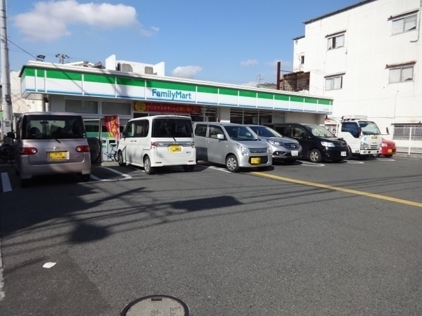 コンビニ　ファミリーマート堺北長尾町店（コンビニ）まで292m