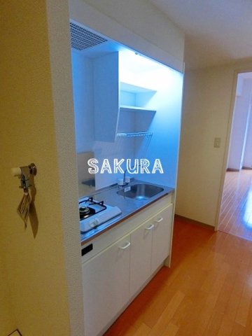 キッチン　広々使える快適な調理スペースです♪