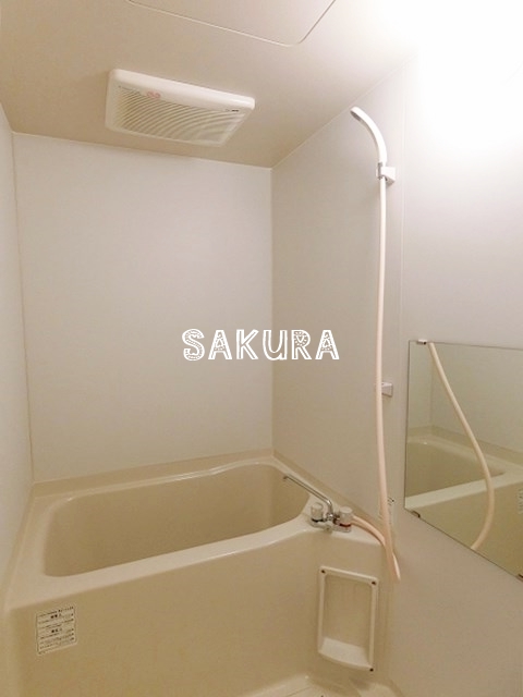 バス・シャワールーム　日々の疲れを癒すお風呂です♪