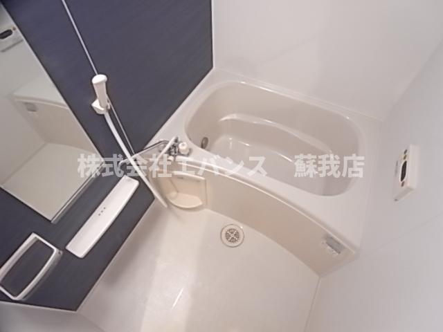 バス・シャワールーム　ゆったり過ごせるお風呂です