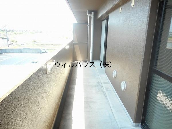 バルコニー　広々ベランダ！
