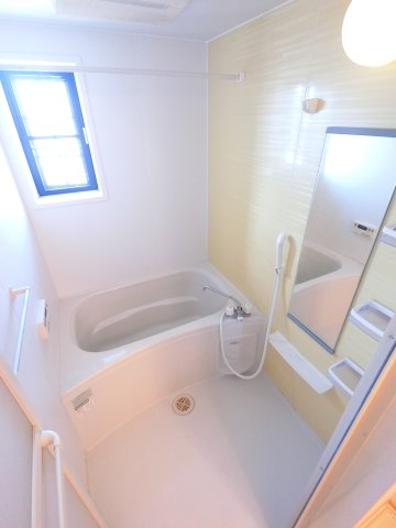 バス・シャワールーム　※募集部屋は窓は付きません