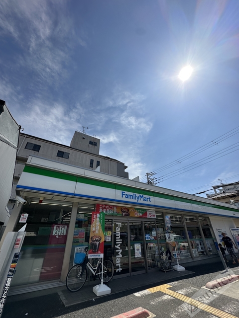 コンビニ　ファミリーマート東大阪川俣店（コンビニ）まで320m