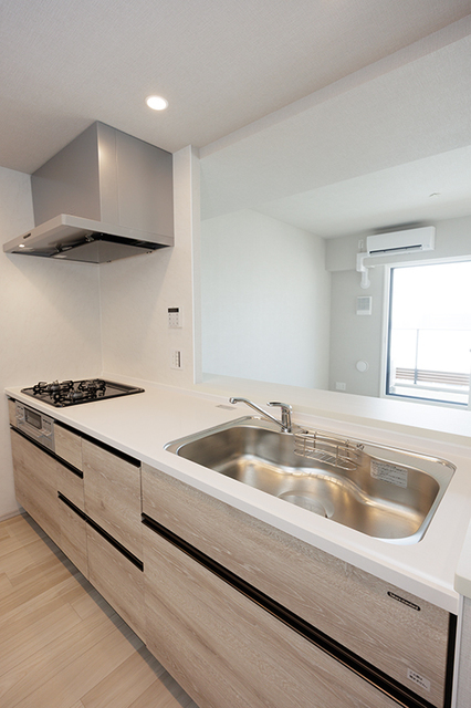キッチン　※写真は同タイプ住戸です。