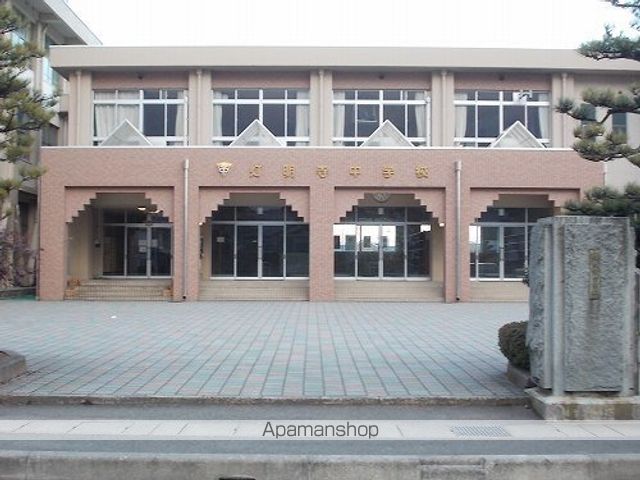 中学校　灯明寺中学校（中学校）まで350m