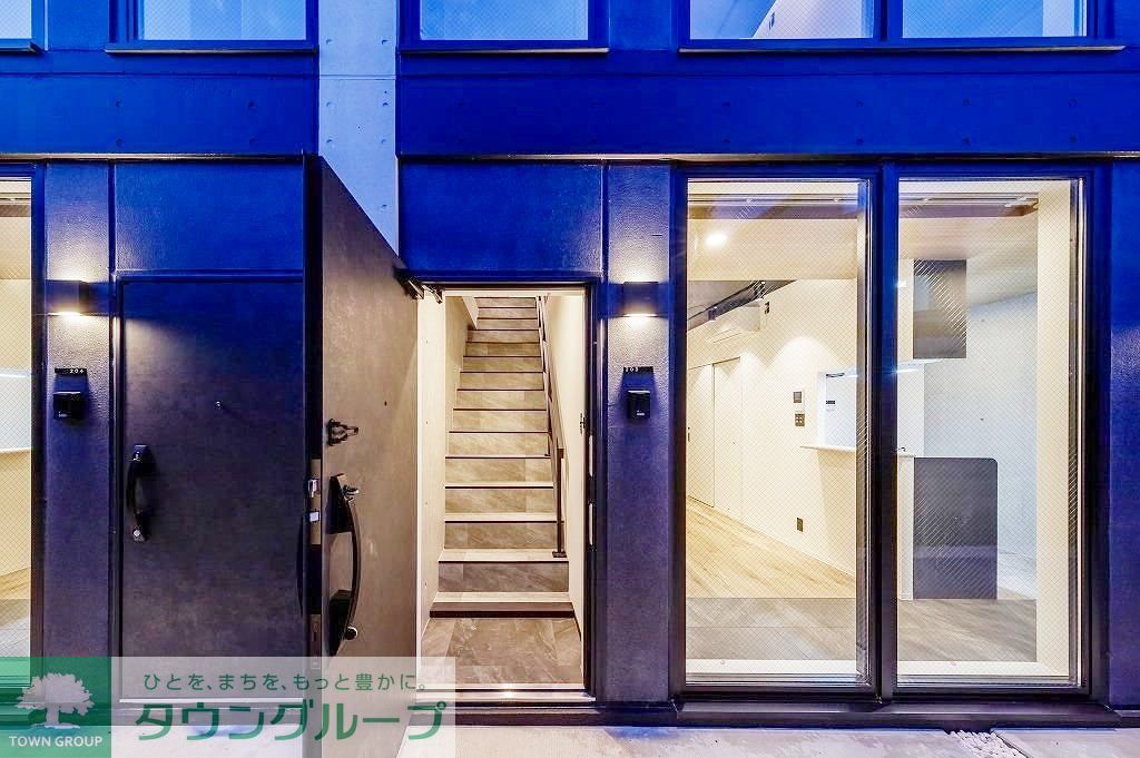 エントランス　部屋探しは株式会社　タウンハウジング　までお気軽にお問合せ…