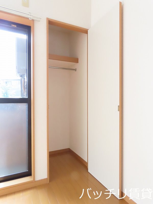 収納　画像は同型タイプの為、現状優先とさせて頂きます。
