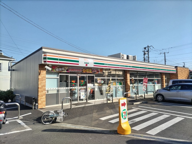 コンビニ　セブン－イレブン　船橋芝山６丁目店（コンビニ）まで300m