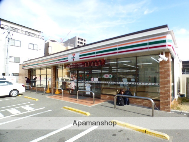コンビニ　セブンイレブン（コンビニ）まで101m
