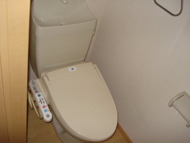 トイレ　シャワー付トイレ