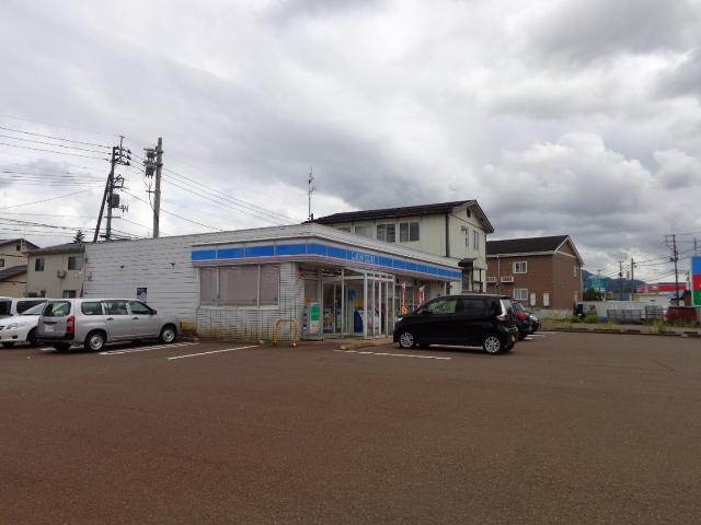 その他　ローソン新井高柳店（その他）まで646m