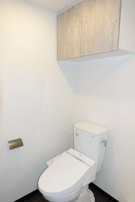 トイレ　弊社は全物件が仲介手数料半月分+税でご紹介可能です。