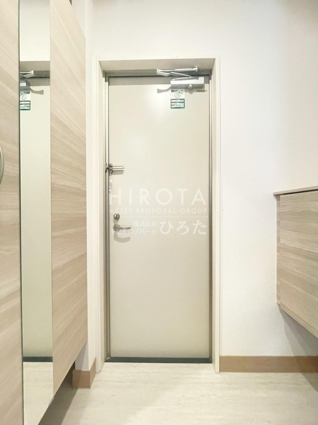 D-ROOM鷹の巣の玄関写真