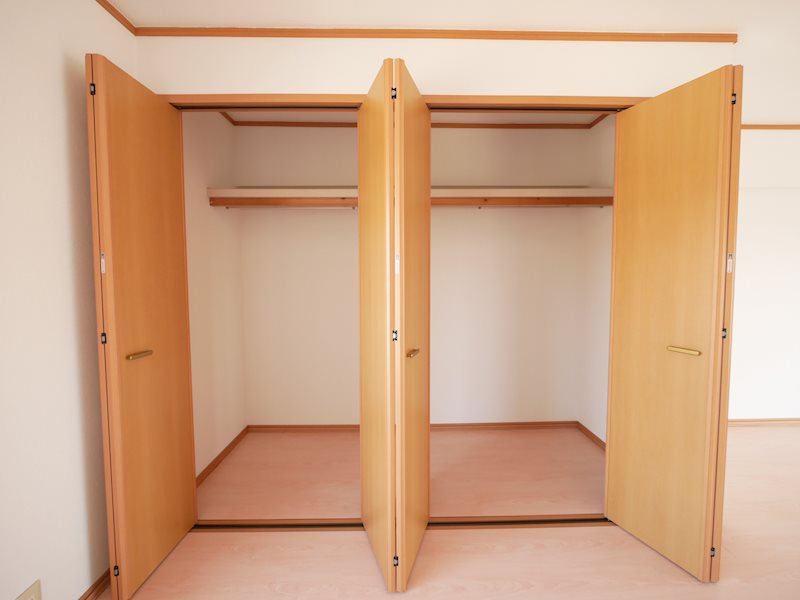 収納　クローゼット
