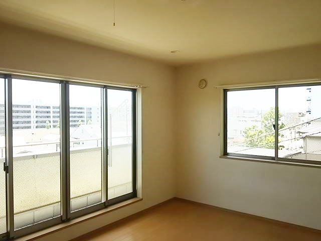 居室・リビング　開放感のあるゆったりとしたお部屋です♪