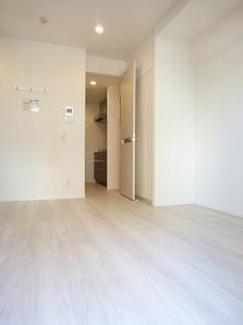 居室・リビング　※別部屋の参考写真です。