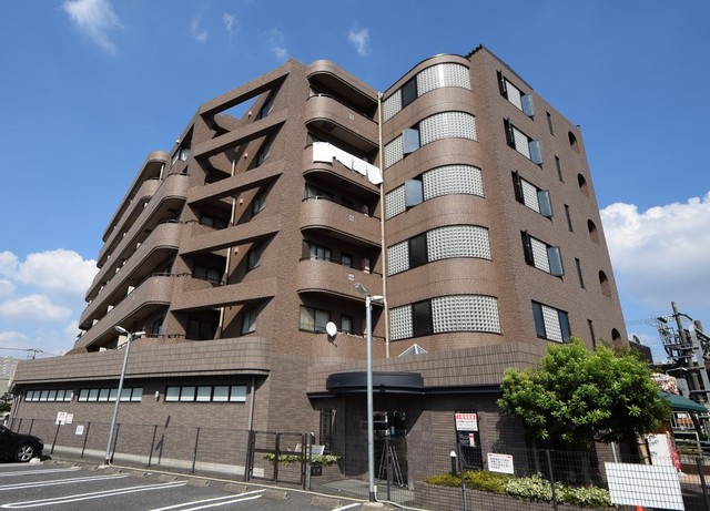 建物外観　～駅徒歩１分っ～