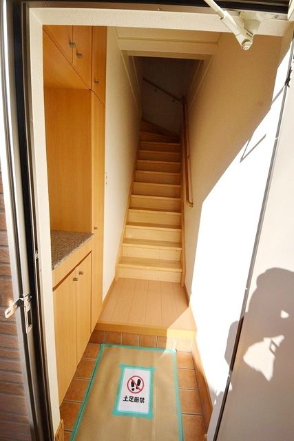 玄関　★お問い合わせはタウンハウジングまで★