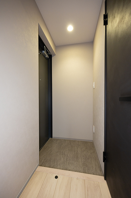 玄関　※写真は同タイプ住戸です。