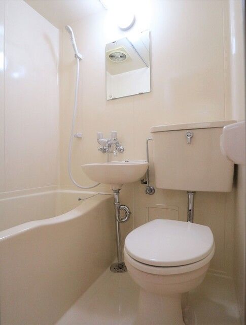 バス・シャワールーム