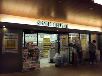 コンビニ　セブン－イレブン赤坂Ｂｉｚタワー店（コンビニ）まで371m