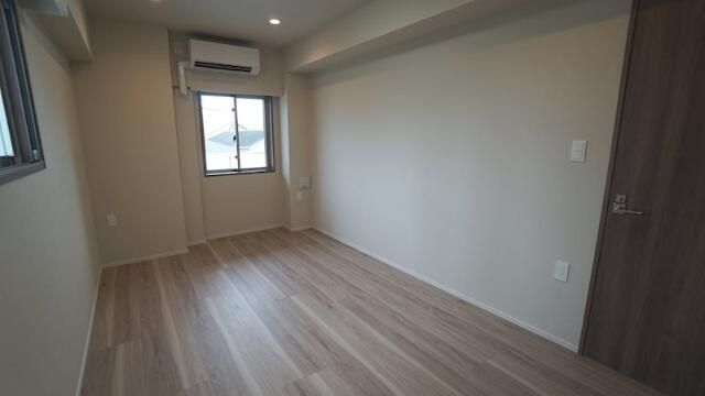その他部屋・スペース　使い勝手のいい寝室です