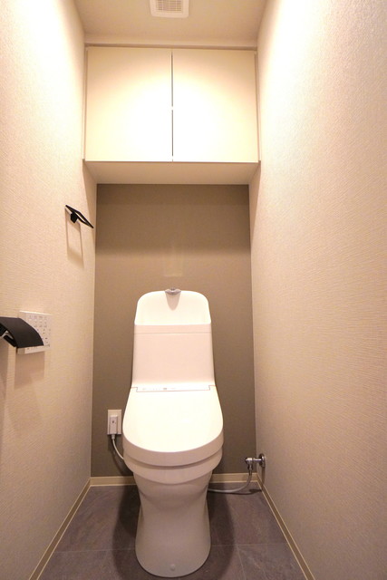トイレ　※写真は同タイプ住戸です。