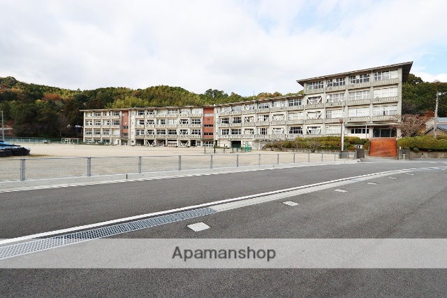 中学校　羽ノ浦中学校（中学校）まで3209m