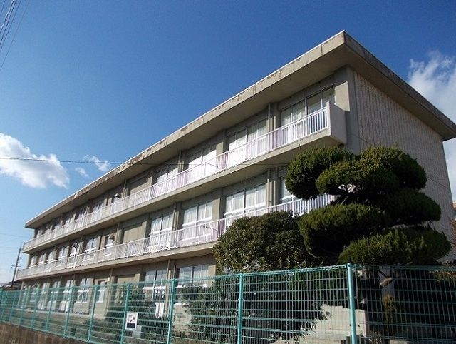 小学校　駅家西小学校（小学校）まで500m