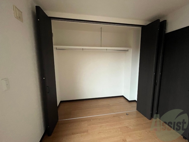 収納　寝室の収納です。部屋がすっきり片付きます。