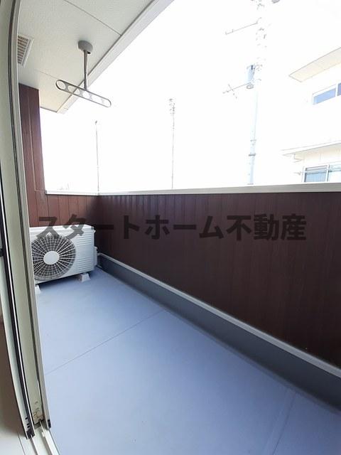 バルコニー　広々としたバルコニーです