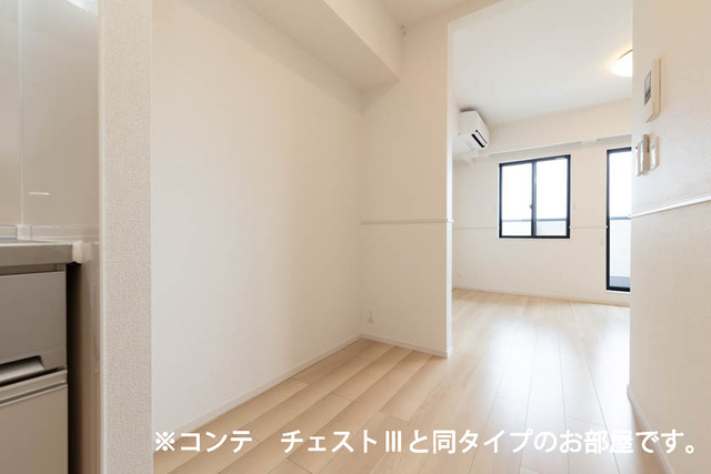 ヒカルサ東加古川の居間写真