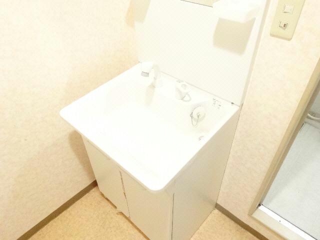 洗面設備　他号室の写真になります。