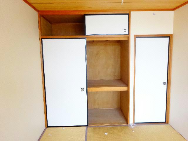 収納　他号室の写真になります。