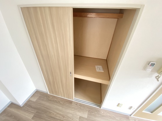 収納　※別部屋の写真です