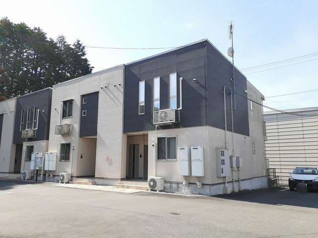 建物外観　落ち着いた雰囲気の外観です