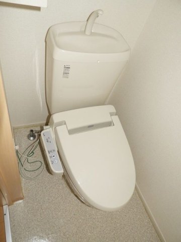 トイレ　トイレもきれいです