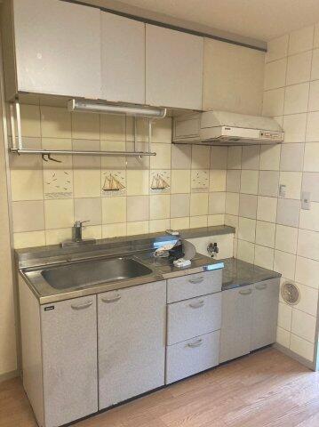 キッチン　※別部屋参考写真