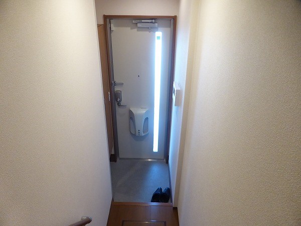 玄関　参考写真