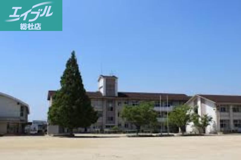小学校　岡山市立曽根小学校（小学校）まで395m