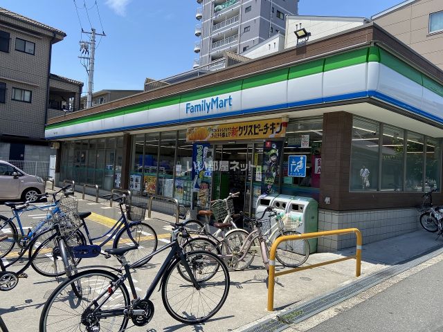 コンビニ　ファミリーマート 諏訪一丁目店（コンビニ）まで855m