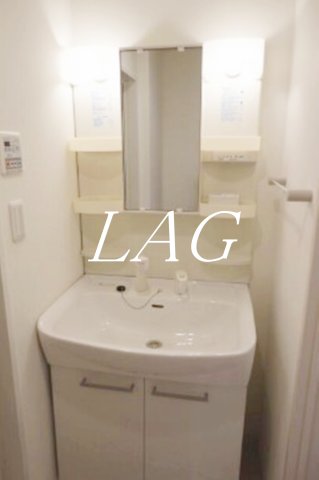洗面設備　洗面台です。