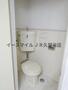 トイレ　落ち着いた色調のトイレです