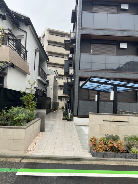 パサログランデ浜寺諏訪森IIIの外観写真